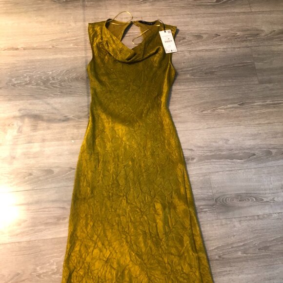 Zara Olive Backless Dress - Picture 5 of 5